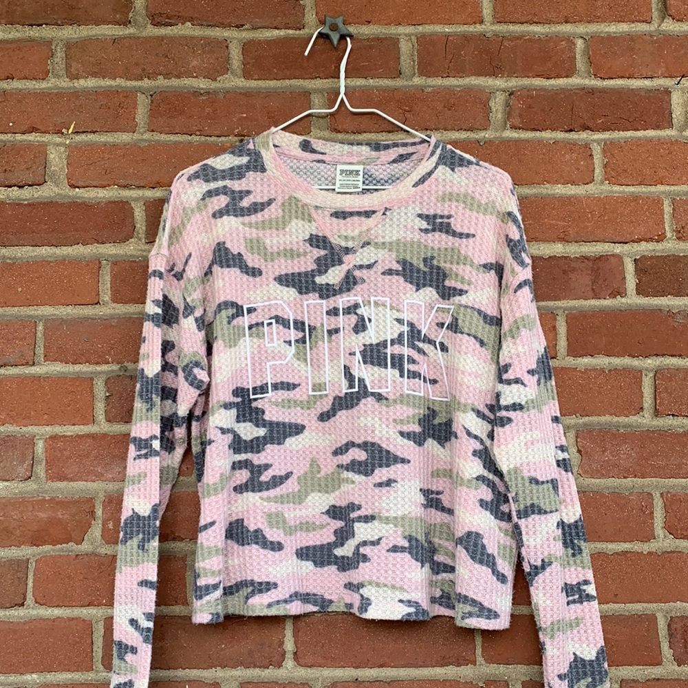 PINK - camouflage top. (XS)